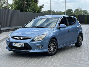 Авто Hyundai I30 2010 № 8829690