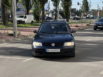 Авто Volkswagen Passat Variant 1998 № 8829830