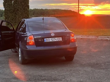 Авто Volkswagen Passat Sedan 2002 № 8829832