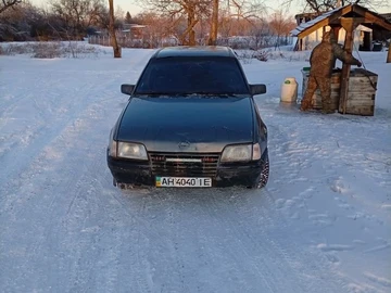 Авто Opel Kadett 1986 № 8829839