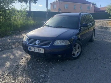 Авто Volkswagen Passat Variant 2002 № 8829908