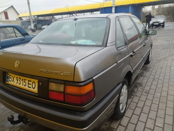 Авто Volkswagen Passat Variant 1989 № 8829920