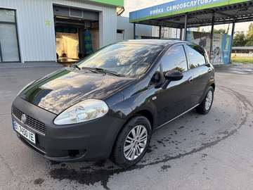 Авто Fiat Grande Punto 2009 № 8829943