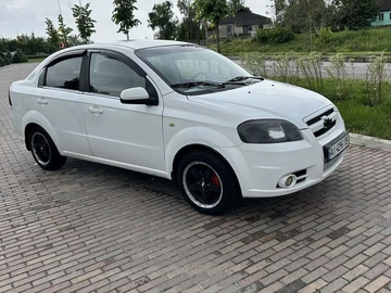 Авто Chevrolet Aveo 2007 № 8830070