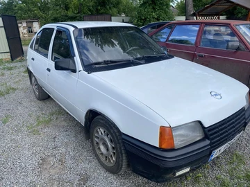 Авто Opel Kadett 1990 № 8830110