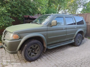 Авто Mitsubishi Pajero 2001 № 8830246