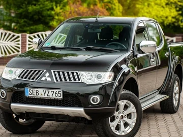 Авто Mitsubishi L 200 2011 № 8830360