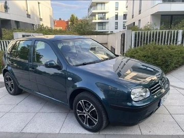 Авто Volkswagen Golf 2003 № 8830364