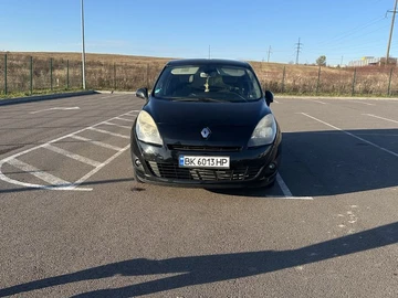 Авто Renault Grand Scenic 2010 № 8830390
