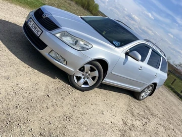 Авто Skoda Octavia 2010 № 8830406