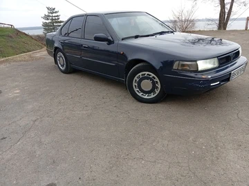 Авто Nissan Maxima 1993 № 8830620