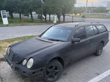 Авто Mercedes E Серия 2002 № 8830688