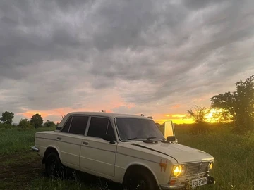 Авто ВАЗ 2103 1981 № 8830802