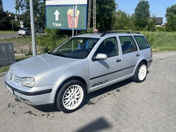 Авто Volkswagen Golf 1999 № 8830840