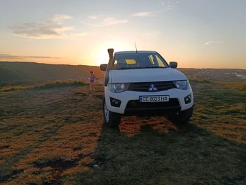 Авто Mitsubishi L 200 2012 № 8830971