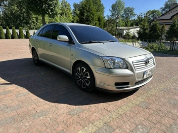 Авто Toyota Avensis 2004 № 8831027