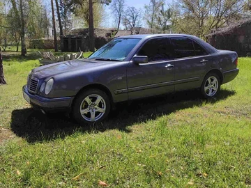 Авто Mercedes E Серия 1997 № 8831199