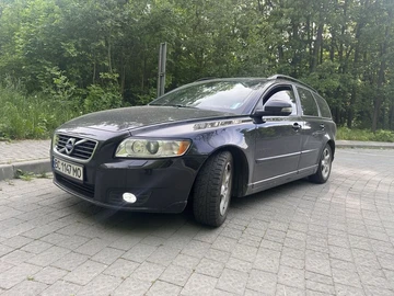 Авто Volvo V50 2012 № 8855042