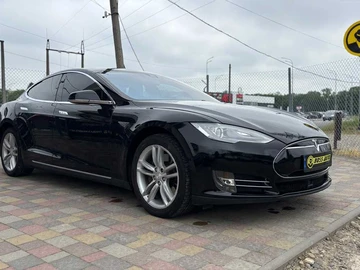 Авто Tesla Model S 2015 № 8831376