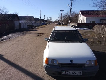 Авто Opel Kadett 1989 № 8831394