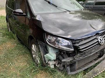 Авто Volkswagen Touran 2011 № 8831410