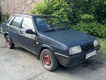 Авто ВАЗ 21099 2004 № 8831437