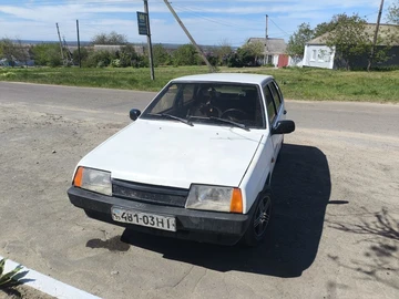 Авто ВАЗ 2109 1995 № 8831547