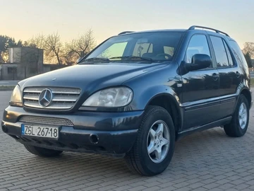 Авто Mercedes Ml Серия 2001 № 8831830