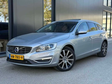 Авто Volvo V60 2015 № 8832093