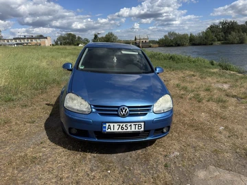 Авто Volkswagen Golf 2004 № 8832191