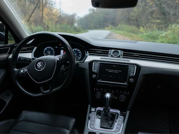 Авто Volkswagen Passat Variant 2015 № 8832200