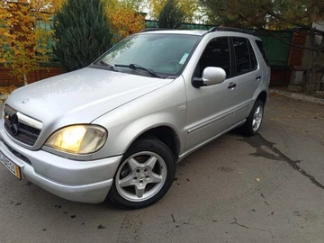 Авто Mercedes Ml Серия 2000 № 8832408