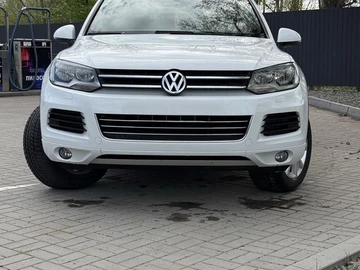 Авто Volkswagen Touareg 2012 № 8832803