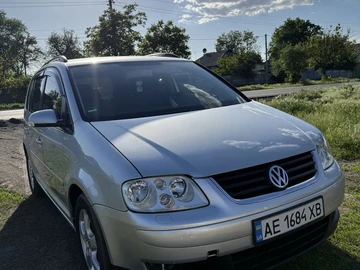 Авто Volkswagen Touran 2003 № 8832834