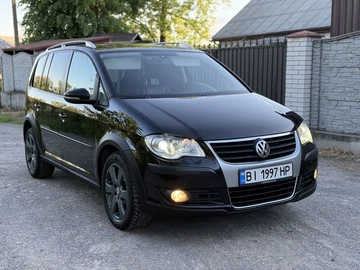 Авто Volkswagen Touran 2010 № 8832873