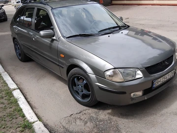 Авто Mazda 323 1999 № 8832877