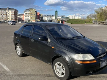 Авто Chevrolet Aveo 2005 № 8833041