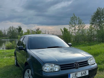 Авто Volkswagen Golf 1999 № 8833074