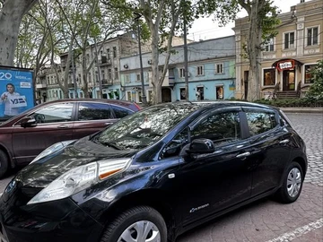 Авто Nissan Leaf 2015 № 8833077