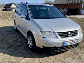Авто Volkswagen Touran 2004 № 8833082