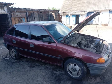 Авто Opel Astra 1992 № 8833192
