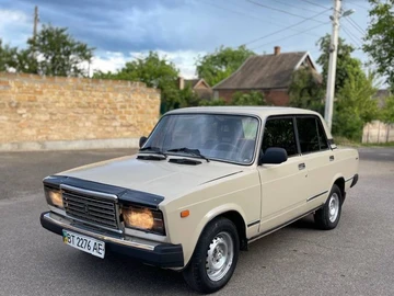 Авто ВАЗ 2107 1985 № 8833287