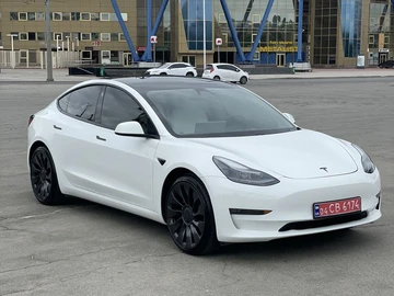 Авто Tesla Model 3 2021 № 8833326