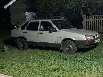 Авто ВАЗ 21099 1998 № 8833437
