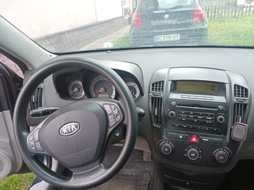 Авто KIA Cee X27 D 2009 № 8833535