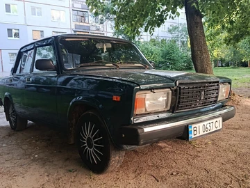 Авто ВАЗ 2107 1996 № 8833590
