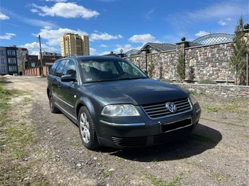 Авто Volkswagen Passat Variant 2004 № 8833964