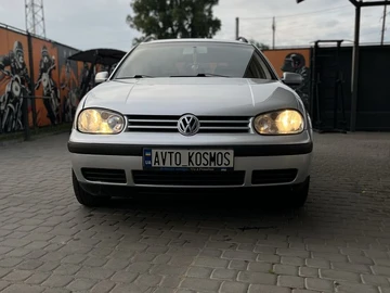 Авто Volkswagen Golf 1999 № 8833981