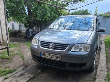 Авто Volkswagen Touran 2006 № 8834049