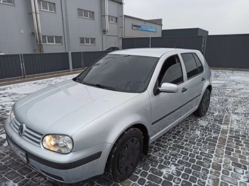 Авто Volkswagen Golf 2001 № 8834098